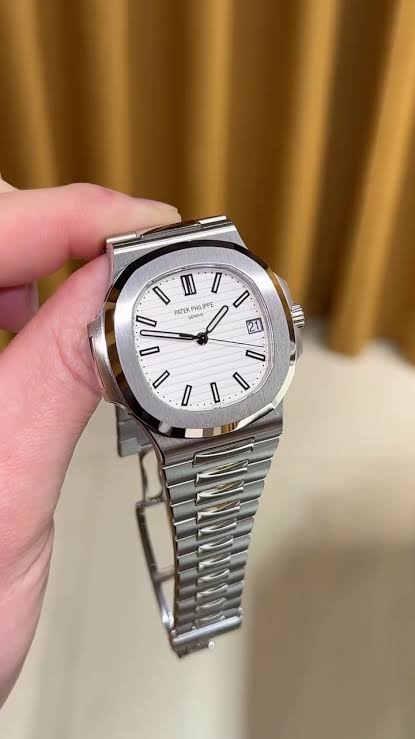 Patek Philippe Nautilus Style Stainless Steel Men's Watch – Textured White Dial